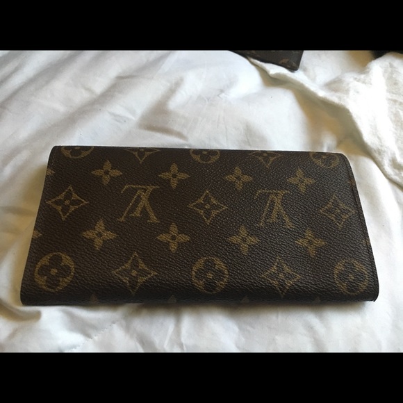 SOLD- 🚫Authentic Louis Vuitton Josephine Wallet - Picture 6 of 8